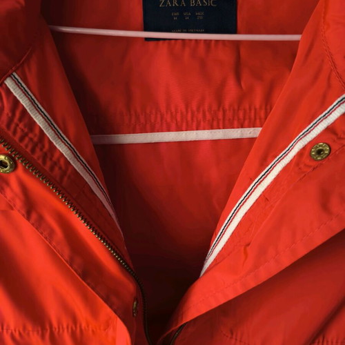 Zara windbreaker jacket size M like new, red