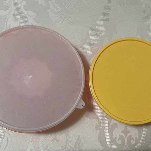 Cake molds used, set of two, one lid cracked but closes