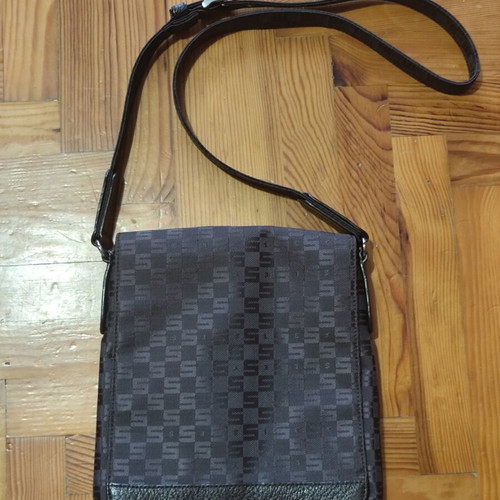 Sisley crossbody bag like new, brown, 24x27cm