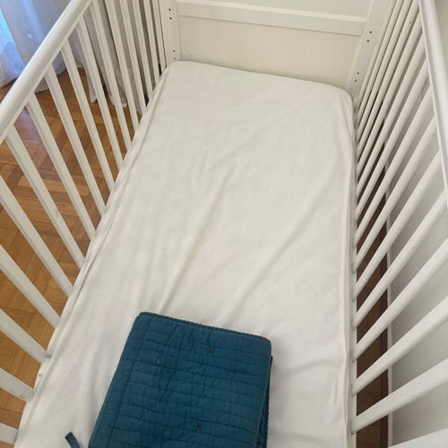 Woodies Hampton baby crib 70x140 with Bebestrom latex mattress