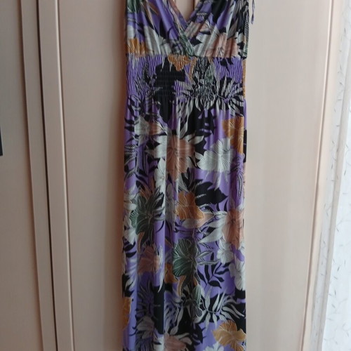 Long dress like new, 95% viscose 5% elastane, size XL