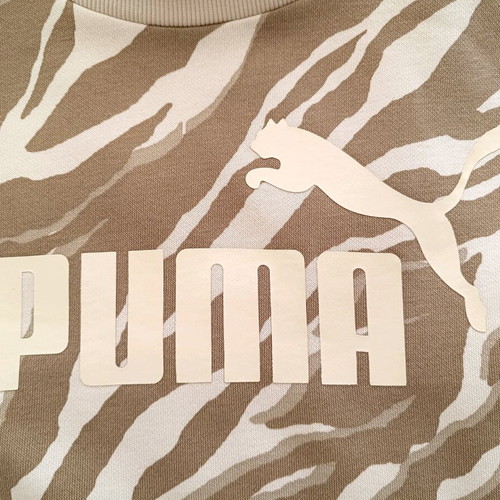 Puma ESS+ Animal AOP Crew fleece sweatshirt like new, beige, small