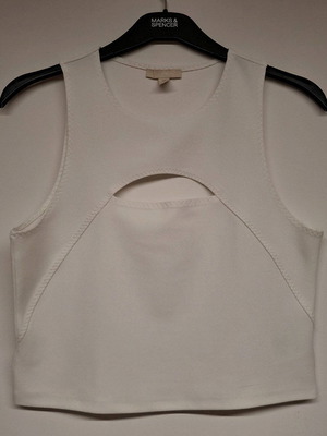 H&M White Top with Chest Cutout like new, size M