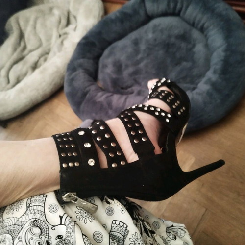 Women's sandals new size 38, black with studs and stiletto heel