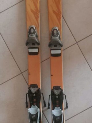 Dynastar ski set used, includes boots size 44 and poles