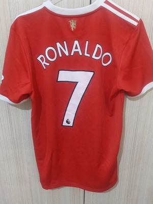 Manchester United Ronaldo 2021-2022 Small jersey like new, authentic