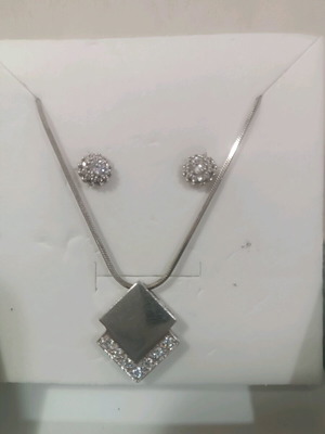 Silver 925 pendant and rosette earrings with zircon stones new