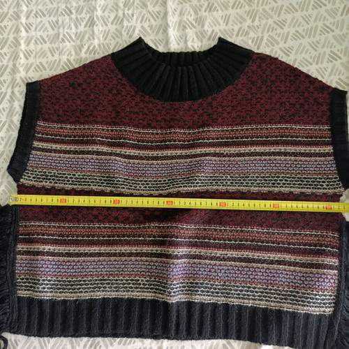 Figaro women's sweater Abysse like new, black and red, size M