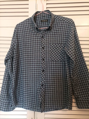 Shirt used size 41, white and blue