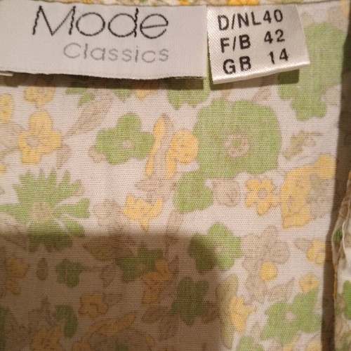 Mode Classic vintage women's shirt with floral pattern, new