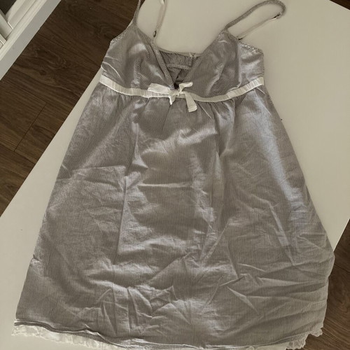 Oysho romantic cotton nightdress like new, size small, white and grey