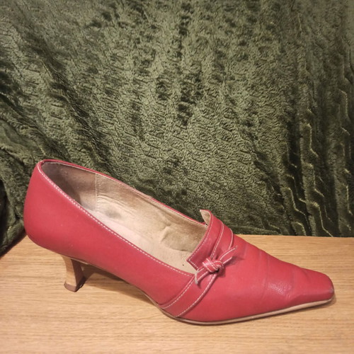 Red leather pumps size 37 used, 5.5 cm heel