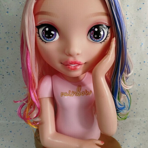Rainbow High Styling Head used with flaws