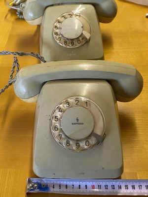 Telephones from the 1970s used