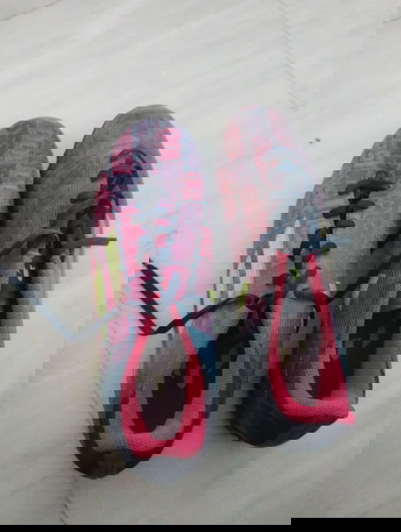 Ποδοσφαιρικά παπούτσια adidas νούμερο 41-42