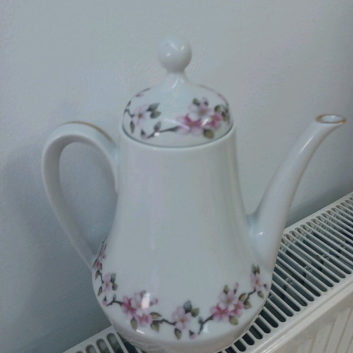Porcelain tea set like new