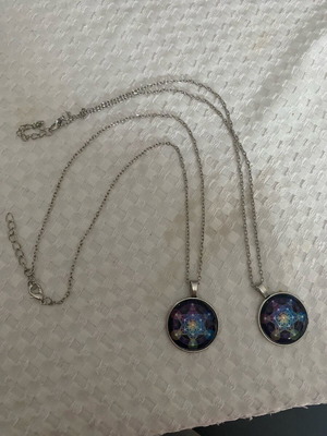 Women's pendant new, 2 identical pieces