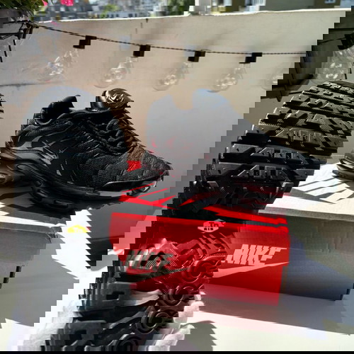 Nike Air Max Plus Triple Black – EU 44