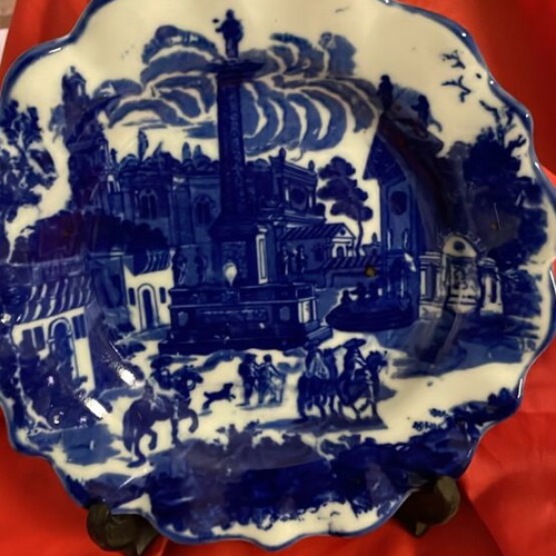 Ceramic plate blue ink with London scene and stamp