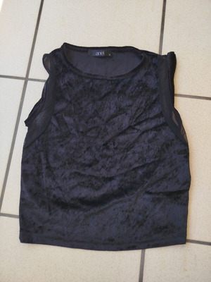 Velvet sleeveless crop top Anel like new, black