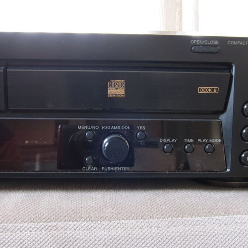 Sony RCD-W100 CD player recorder with RCA and Toslink optical