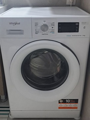 Whirlpool 6th Sense πλυντήριο ρούχων με ατμό, 9 kg και 1400 στροφές