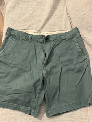 American Eagle shorts used, turquoise, size L