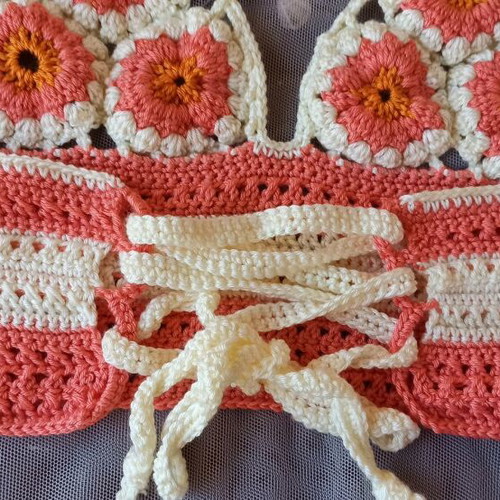 Handmade knitted bralette with flowers size Small new, pink beige