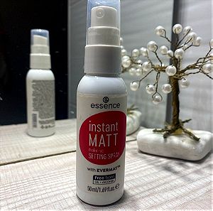 Essence-Instant Matt Make-up Setting Spray