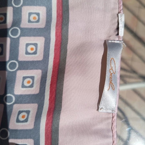 Axel scarf like new, pink multicolor