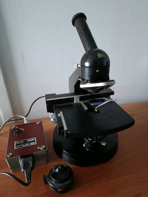 Collectible WILD Heerbrugg Microscope used with original accessory