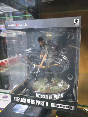 Dark Horse The Last of Us Part II Ellie with Bow 8" Action Figure new
