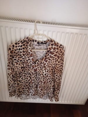 Zara Women's Shirt Medium Multicolor Like New