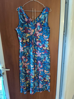 Dress with necklace gift, summer, size L, like new, blue