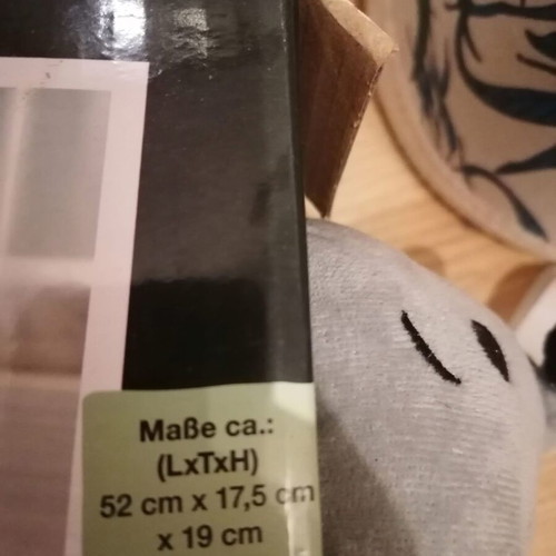 Cat Scratcher new with ball on tail