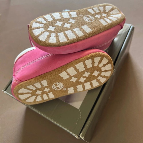 Baby shoes size 18.5 new, unworn