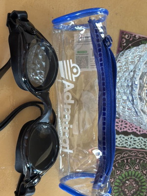 Admiral swimming goggles like new