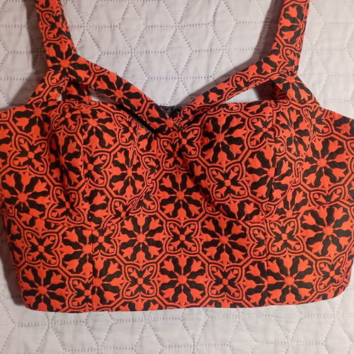 Bustier with brocade fabric like new, Forever Unique, black and red