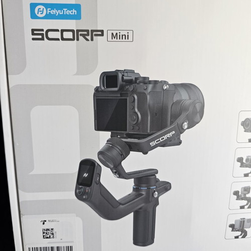 Feiyutech SCORP Mini gimbal με Magnetic Fill Light και Tracking Module