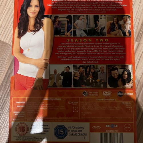 Cougar Town Season 1 and 2 DVD boxset like new, comedy