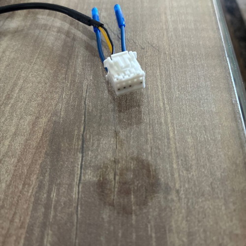 RCA cable for car camera and source screen connection