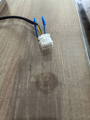 RCA cable for car camera and source screen connection