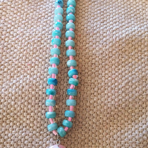 Handmade necklace with turquoise resin and pink beads, boho summer style