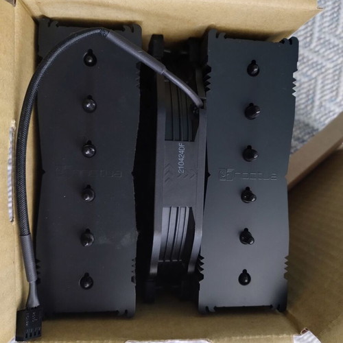 Noctua NH-D15 chromax.black CPU cooler
