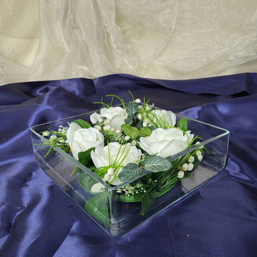 Shallow glass containers set of 24, like new, two sizes