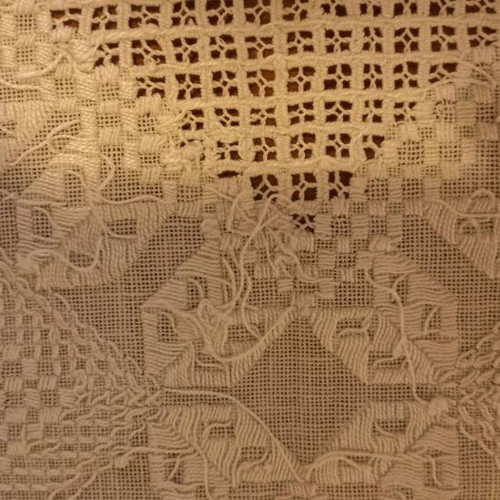 Kopaneli handmade table runner like new
