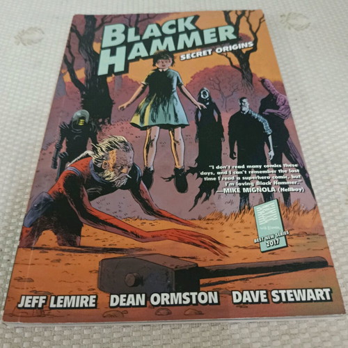 Black Hammer Vol 1 Secret Origins TPB used, Dark Horse