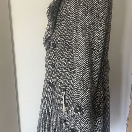 Women's herringbone coat GF FERRE like new with belt, size L