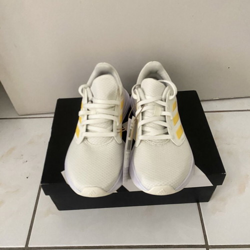 Adidas Galaxy 6 W sneakers Ivory Spark Crystal Sand size 38.5 new
