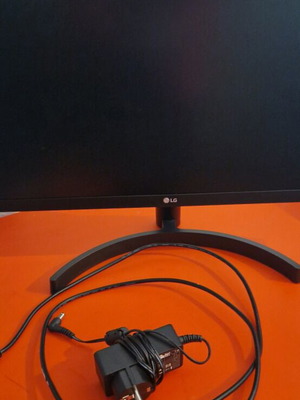 Οθόνη LG 23.8 ίντσες Full HD σαν καινούργια